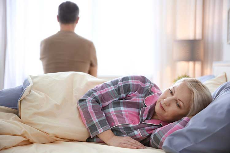 ازدواج با زن سن بالا