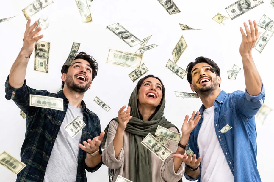 درآمد دلاری